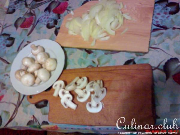 Ребра свиные с шампиньонами