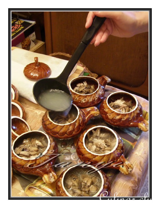 Жюльен с курицей и грибами