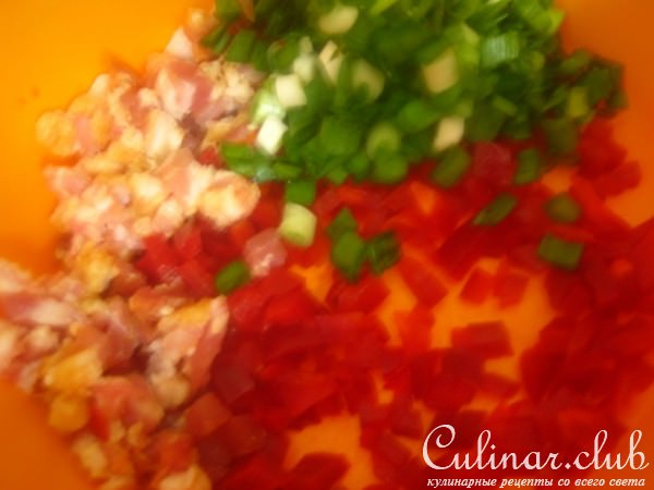 Корзиночки из лаваша с беконом, сыром и сладкой паприкой