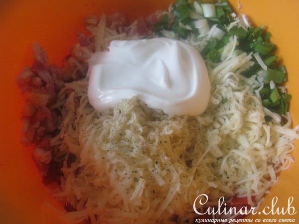 Корзиночки из лаваша с беконом, сыром и сладкой паприкой