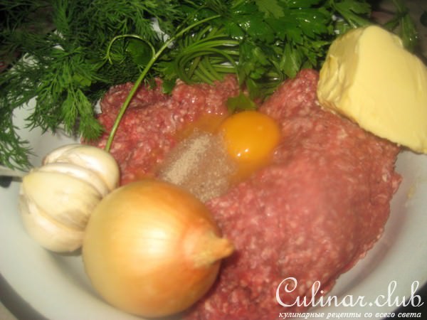 Армянские колбаски "Сигареты" с травами и овощами.