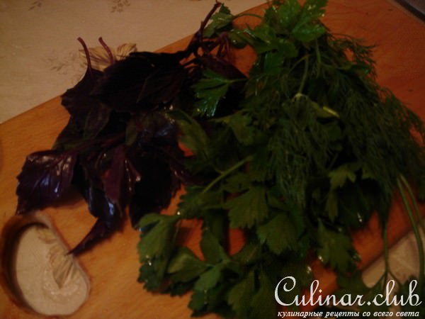 Баклажаны с оливками и помидорами