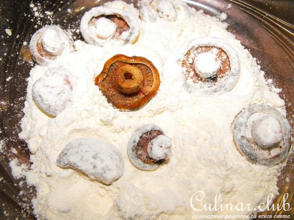 Мясные отбивные из рыжиков.
