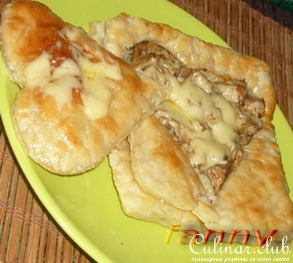 Слоеные сердечки с грибами