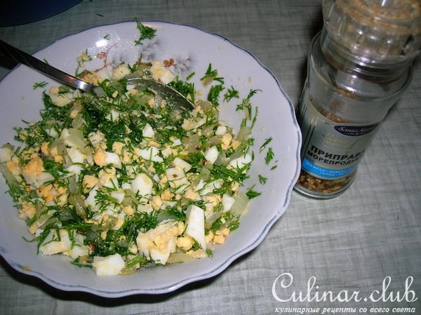 Форель в воротнике из бекона, фаршированная.