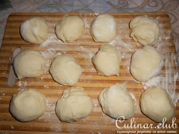Хлебные палочки с соусом