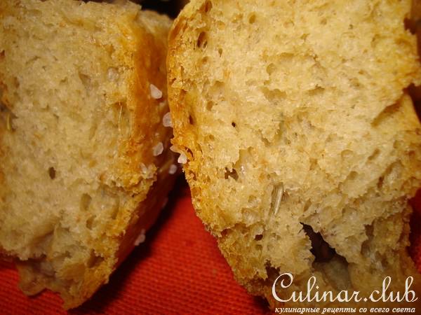 Хлеб с оливками и розмарином