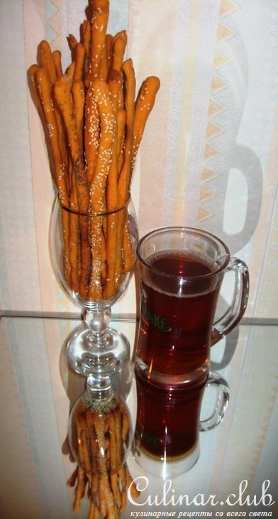 Хлебные палочки с паприкой