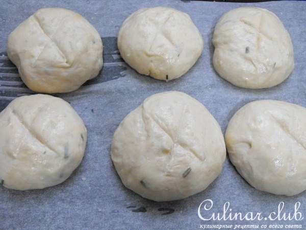 Хлебные булочки с розмарином
