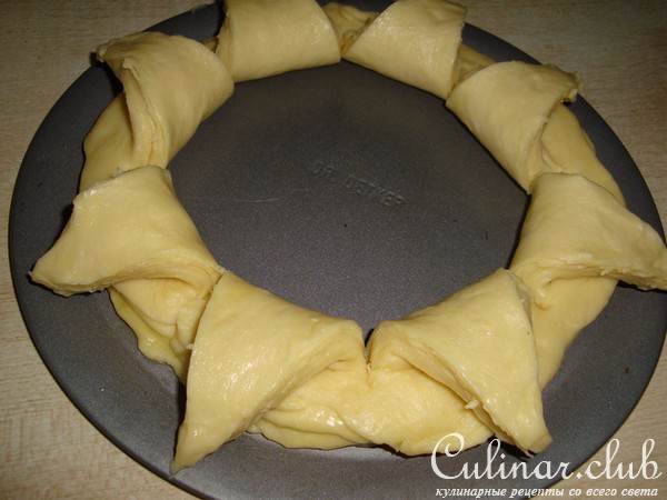 Сдобная булка-цветок