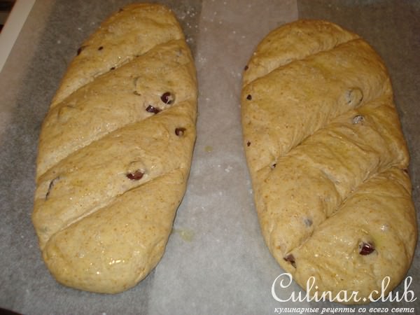 Хлеб с оливками и розмарином