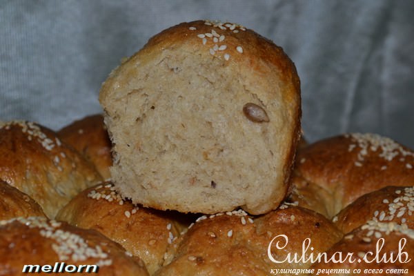Овсяно-пшеничные булочки с сыром и семечками