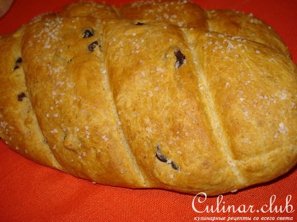 Хлеб с оливками и розмарином