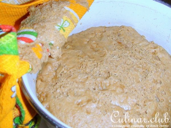 Ржаные булочки с грецкими орехами.