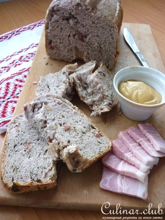 Закусочный хлеб с луком и беконом на отваре из краснокочанной капусты(для ХП)