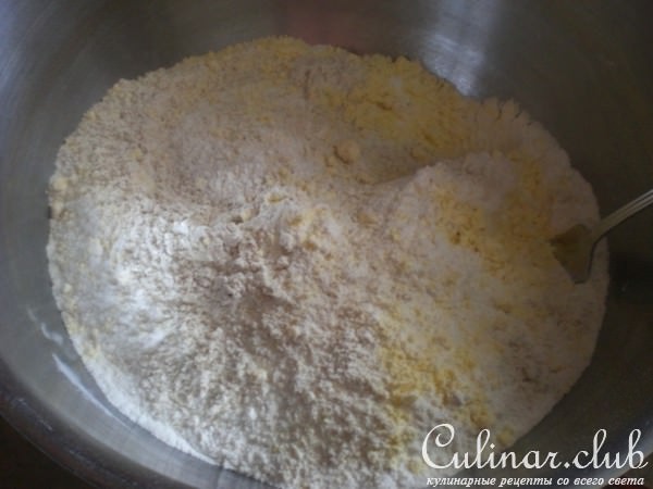 Хлеб из цельной и кукурузной муки