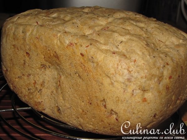 Хлеб с беконом, шампиньонами и луком (в хлебопечке).