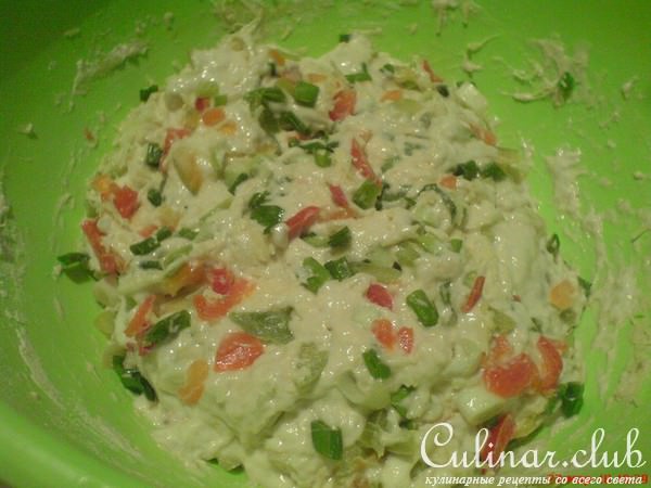 Фокачча с сыром, сладким перцем и зелёным луком