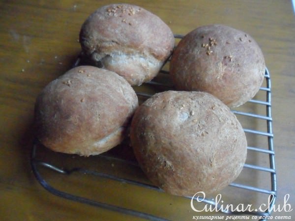 Хлебные булочки с цельнозерновой мукой