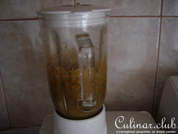 Баклажаны под соусом из брынзы и орехов