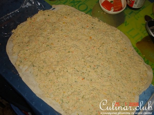 Рулет из крабовых палочек