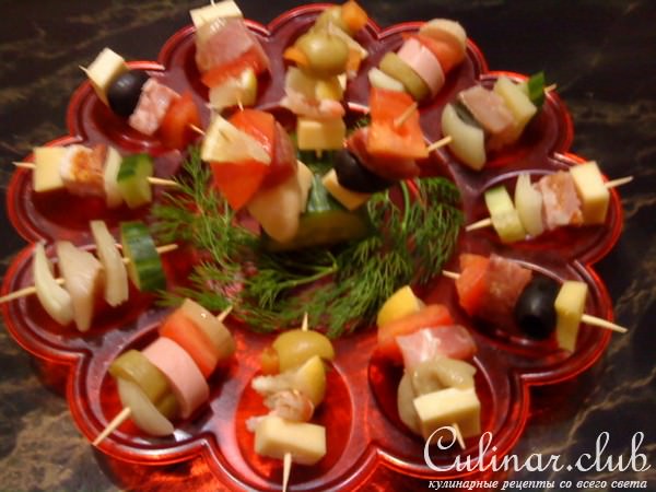 ЗАКУСКИ НА ШПАЖКАХ