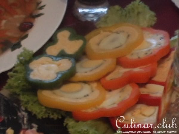 Перец фаршированый сыром и яйцом