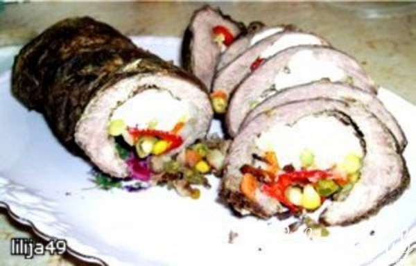 Мясной рулет.