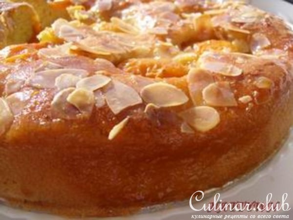 Пирог с абрикосами и шафраном.