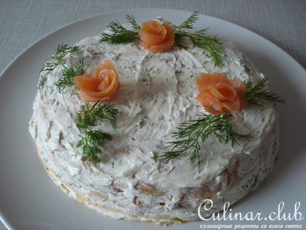 Блинчатый пирог с красной рыбой (вариант)