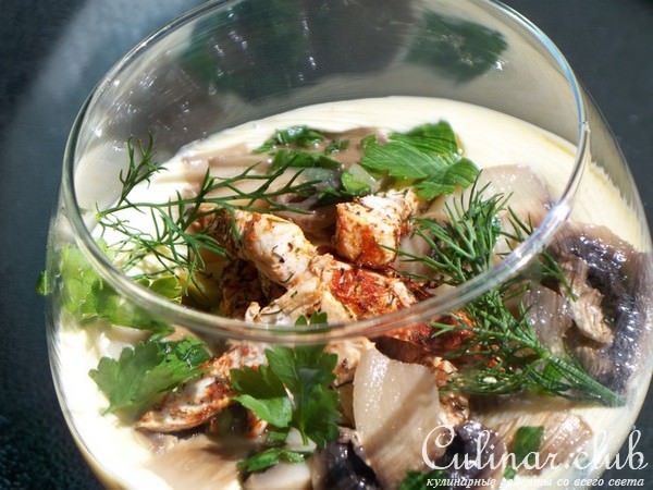 Коктель из куриной грудки в чесночно горчичном йогурте!!
