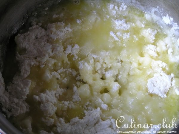 Картофельные эклеры с творожным сыром, рисом, овощами и зеленью