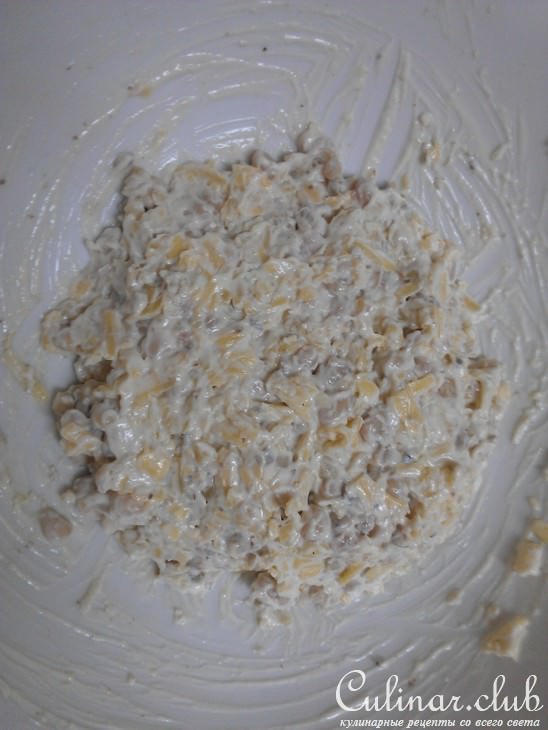 Баклажановые рулетики с белой фасоллью и сыром
