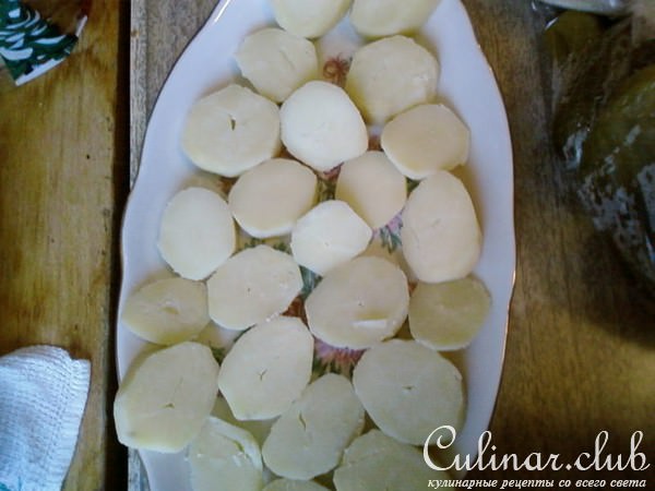 Закуска (селедка с картошкой)