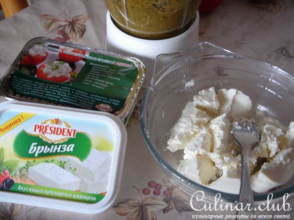 Баклажаны под соусом из брынзы и орехов