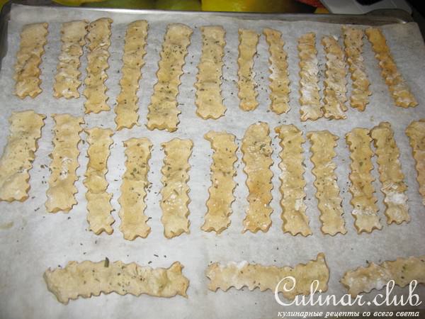 Палочки из сырого картофеля, жареные и печёные