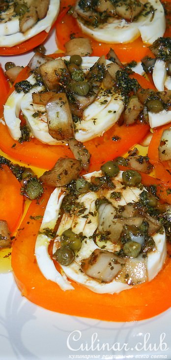 помидорная закуска под соусом.