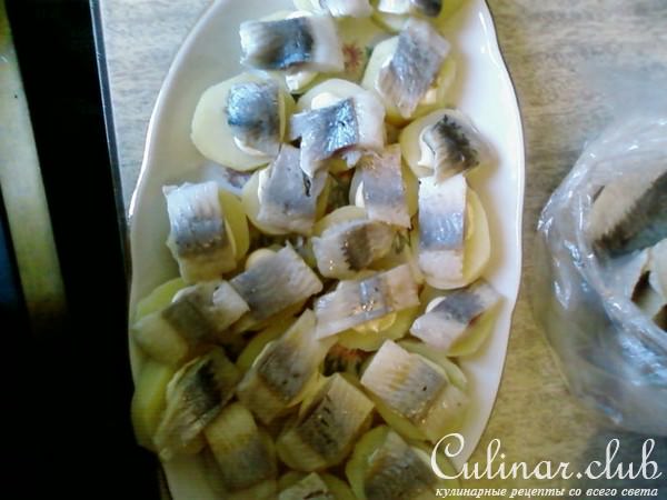 Закуска (селедка с картошкой)
