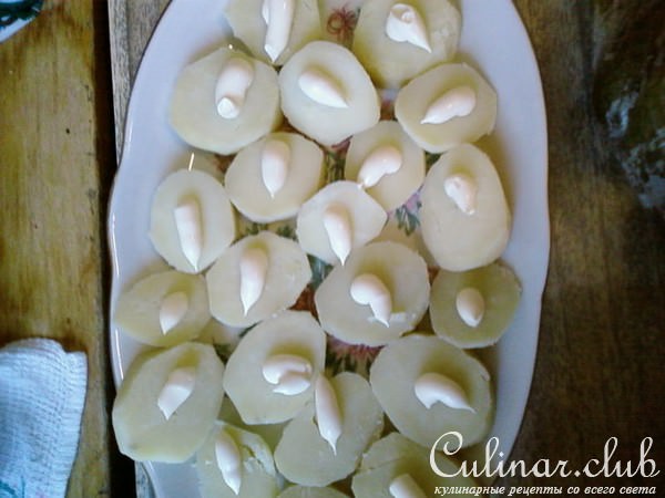 Закуска (селедка с картошкой)