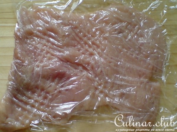 Закуска из индейки в базиликовом соусе