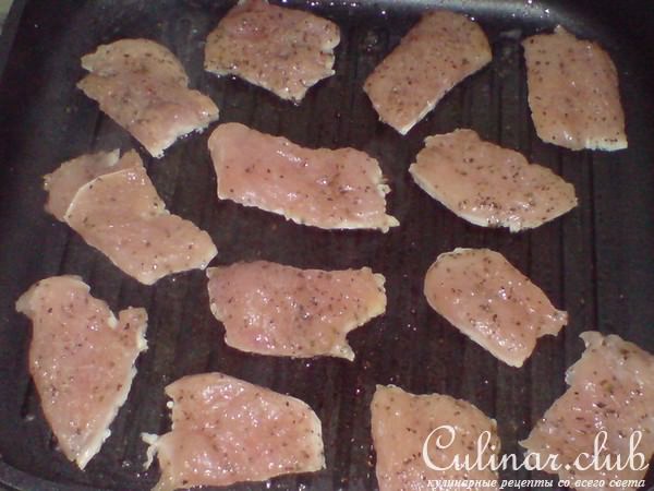 Закуска из индейки в базиликовом соусе