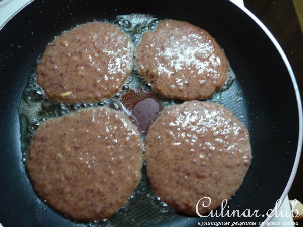 Битки из куриной печени с грибами