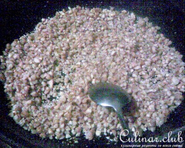 Куриный рулет с орехами