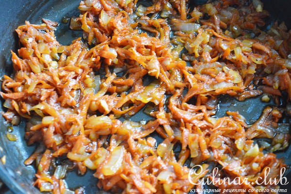Рулетики из кабачков с овощами