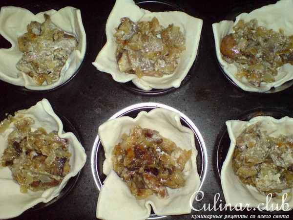 Грибные корзинки с шалфеем и сыром