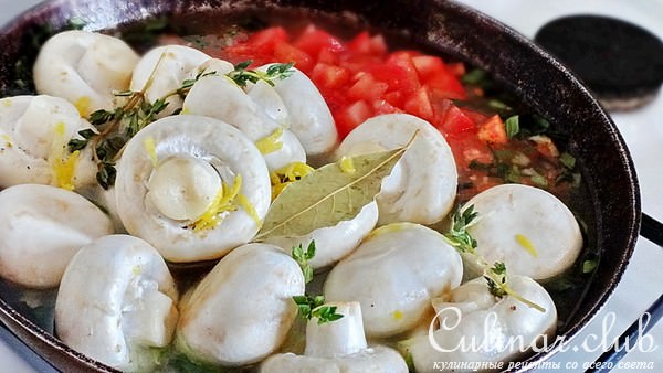 Шампиньоны по-гречески