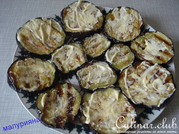 Башенки с моцареллой и баклажанами.