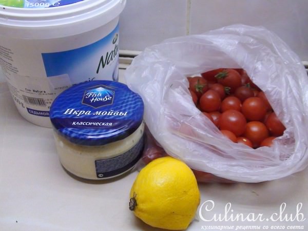 Помидорки черри фаршированные сливочно-икорным кремом.