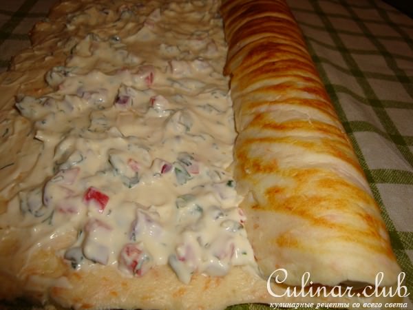 Закусочный рулет с копченой лососью и маскарпоне(праздничный вариант)