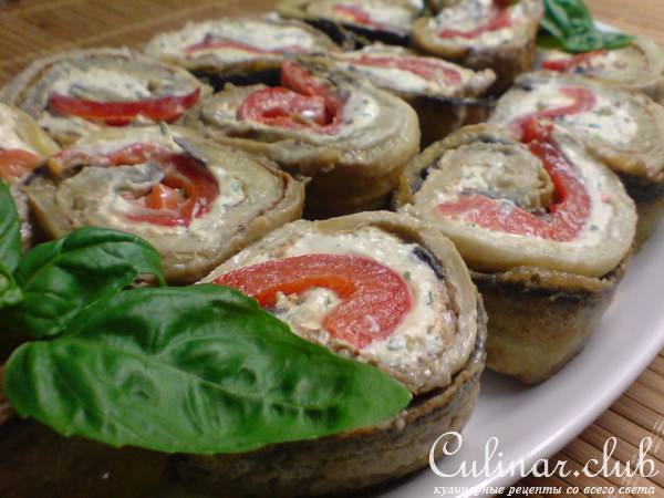 Рулетики закусочные из баклажанов и печёного перца